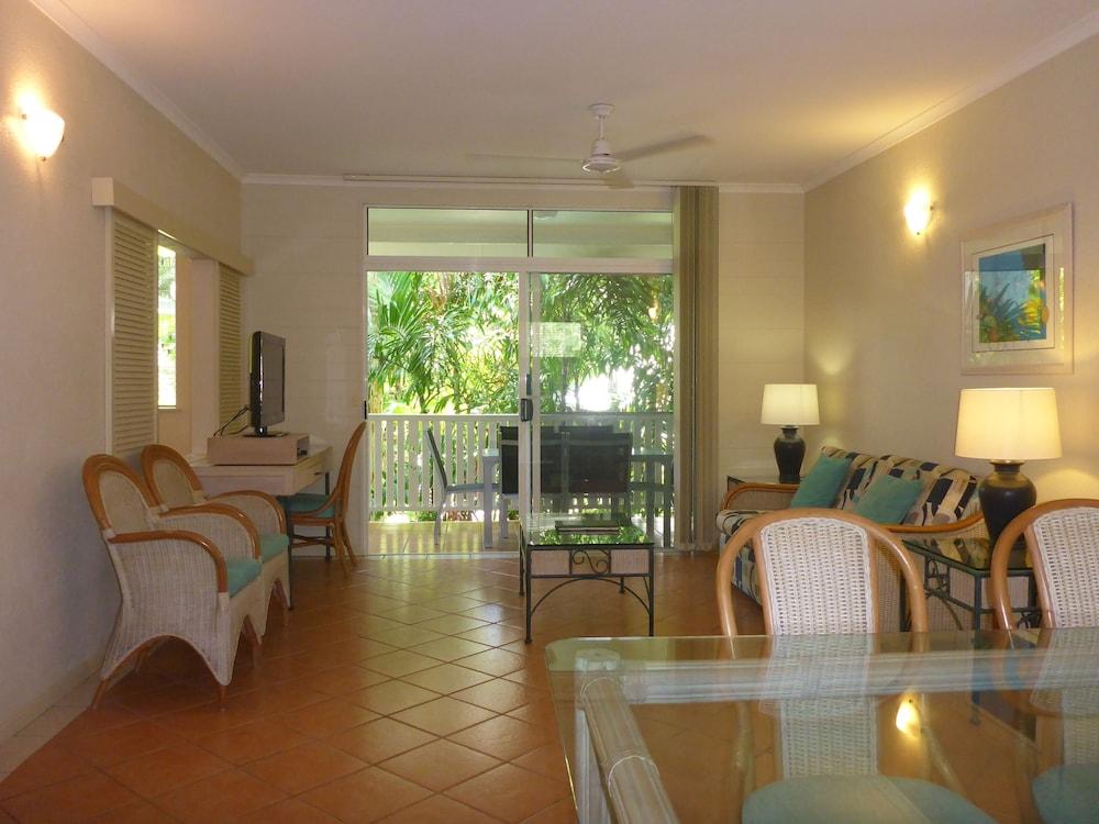 Palm Cove Tropic Apartments Екстериор снимка