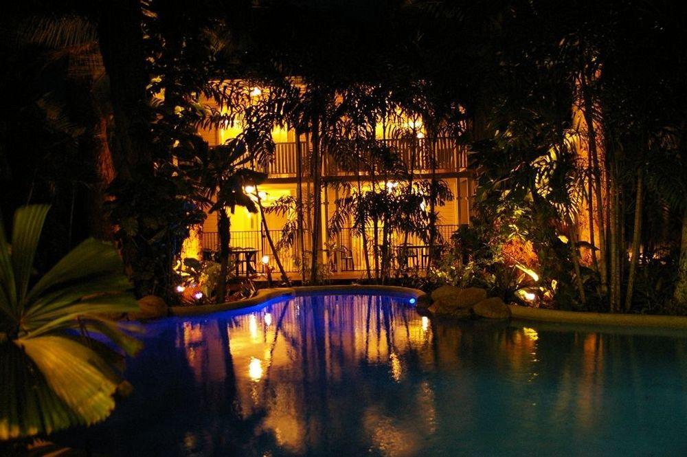 Palm Cove Tropic Apartments Екстериор снимка